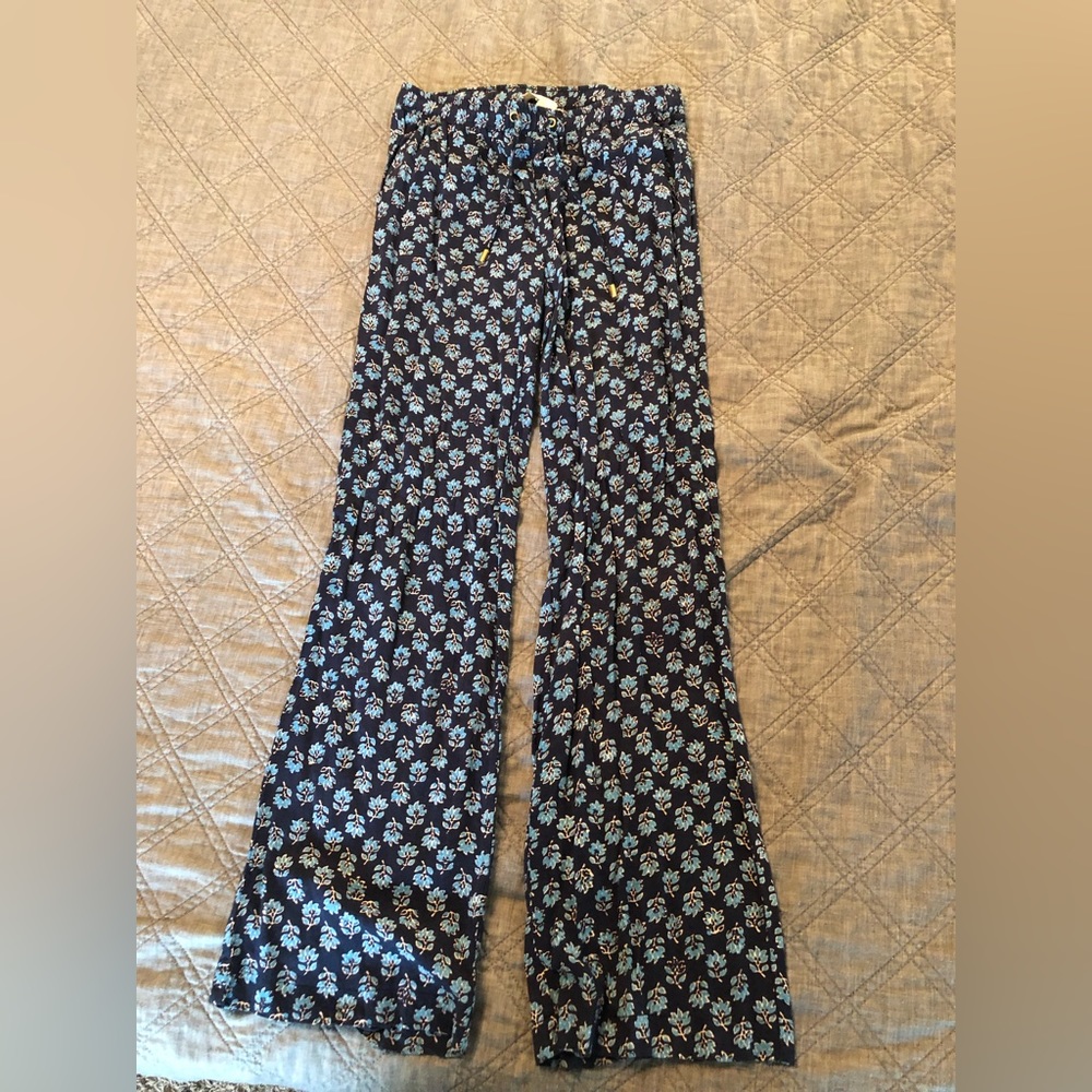Michael Kors pants size 2 blue floral.
